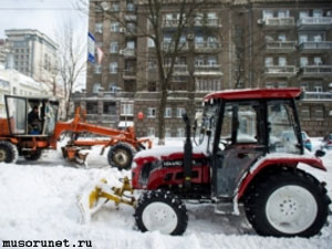 Уборка снега в Москве зимой 2013-2014