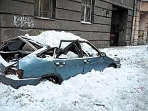 Проблемы автомобилистов во время уборки снега