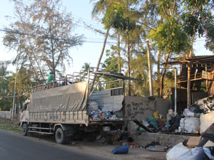 Вьетнамский мусоровоз