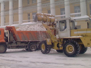 Вывоз снега самосвалами